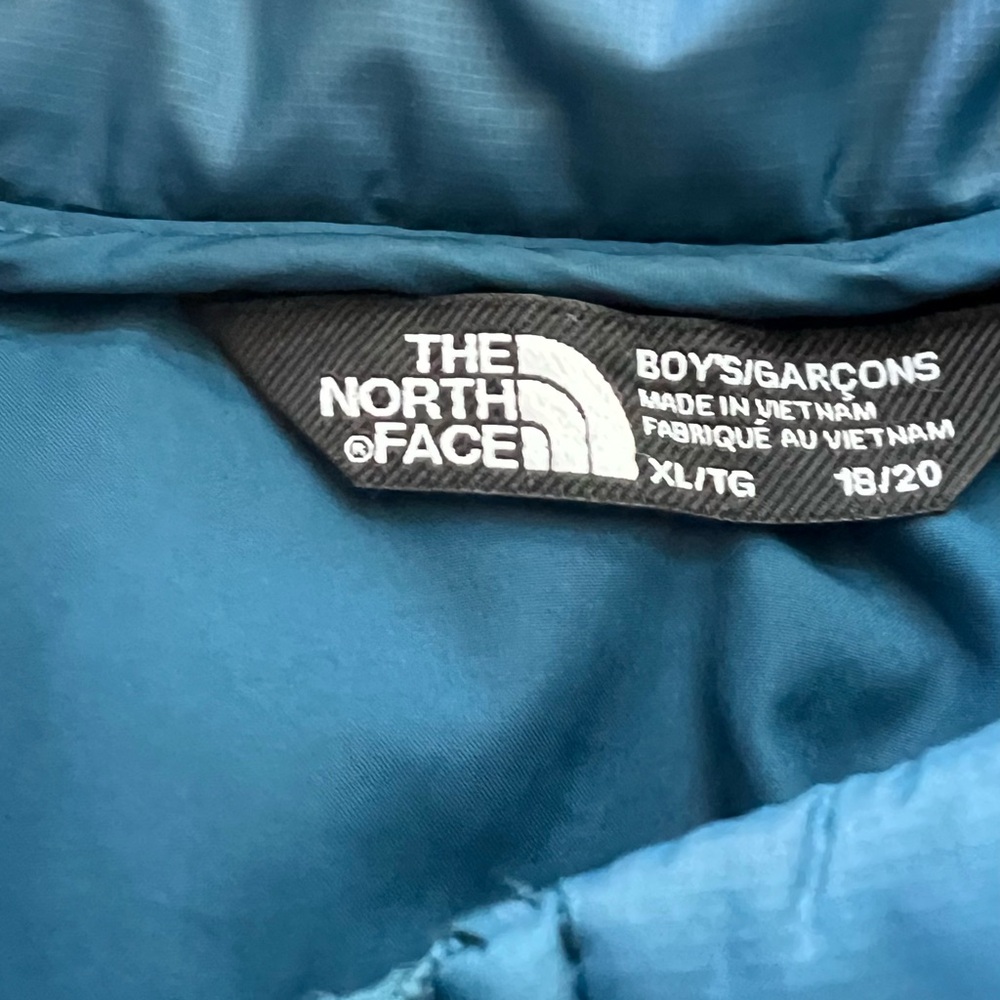Boys North Face Powerball coat with detachable hood size XL 18/20 Navy